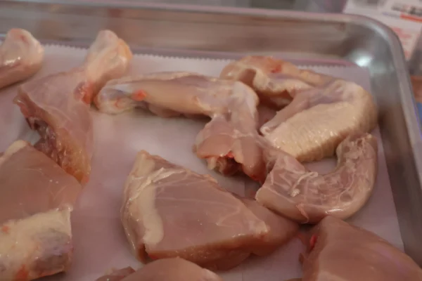 Whole Chicken Skinless – Stew Cut (Desi Style) - Image 11