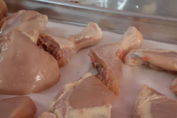 Whole Chicken Skinless – Stew Cut (Desi Style) - Image 10